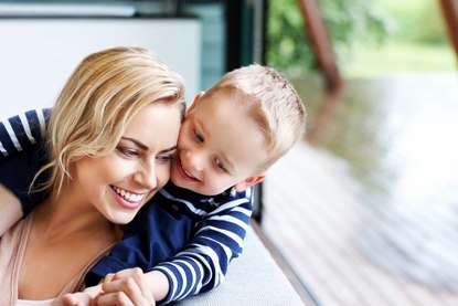 Hypnotisören: Knäppa tricket som ökar din medkänsla